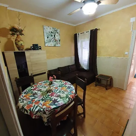 Апартаменты With 3 Bedrooms In Alacant With Wifi 2 Km From The Beach Аликанте